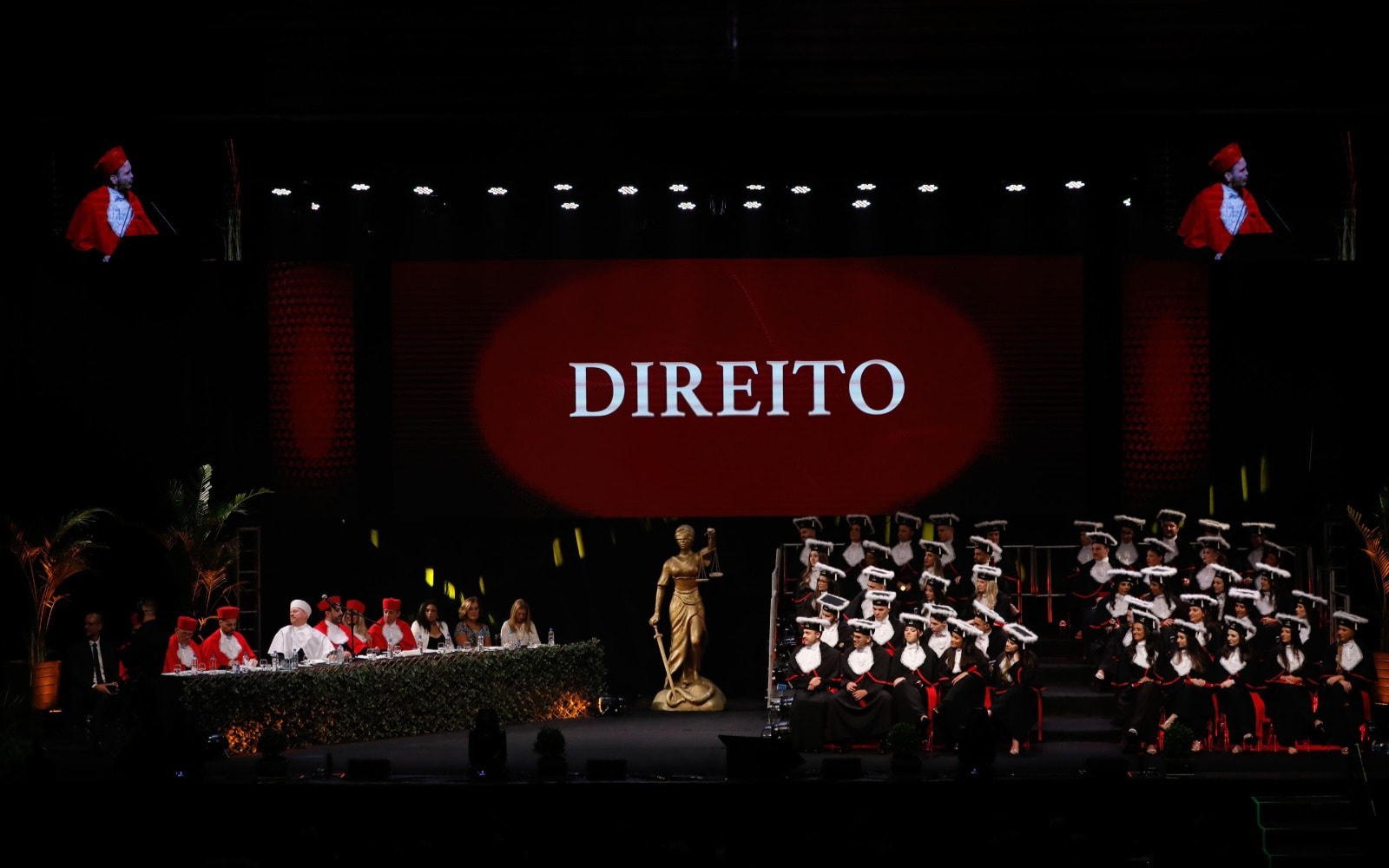 Imagem de capa: compromisso com o Direito — FMP Faculdade de Direito, Porto Alegre